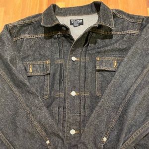 An XL black denim vintage Ralph Lauren jacket. Like new.